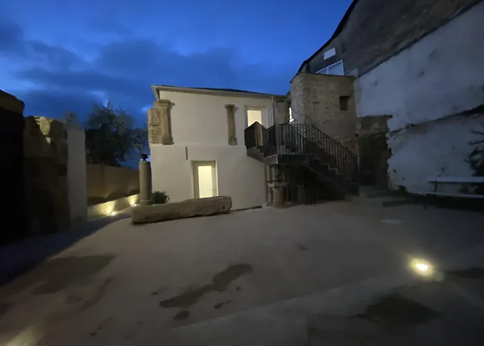 Konukevi Dpcristal Centro Historico 3*